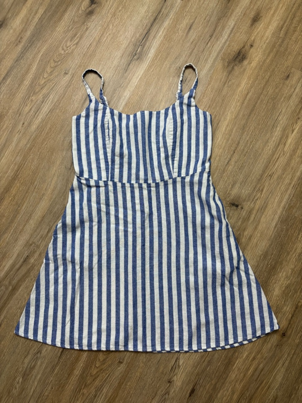 Old Navy Blue and White Striped Cotton Smocked Sweetheart Sundress Sleeveless